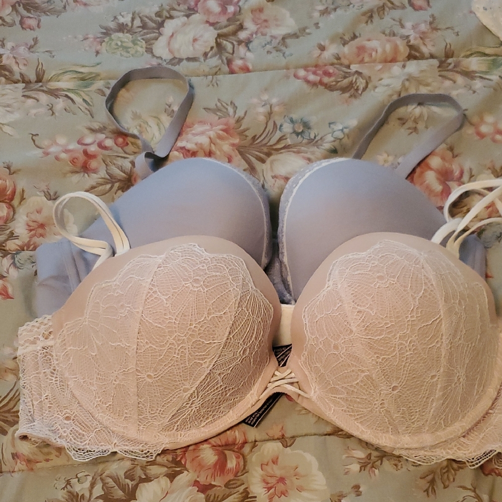 NEW W/O TAGS - 2 VICTORIA SECRET BRAS